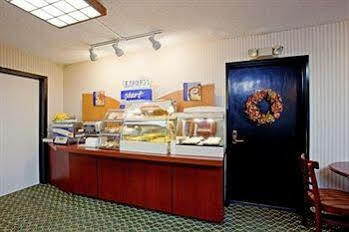 Fairfield & By Marriott Los Angeles Hotel